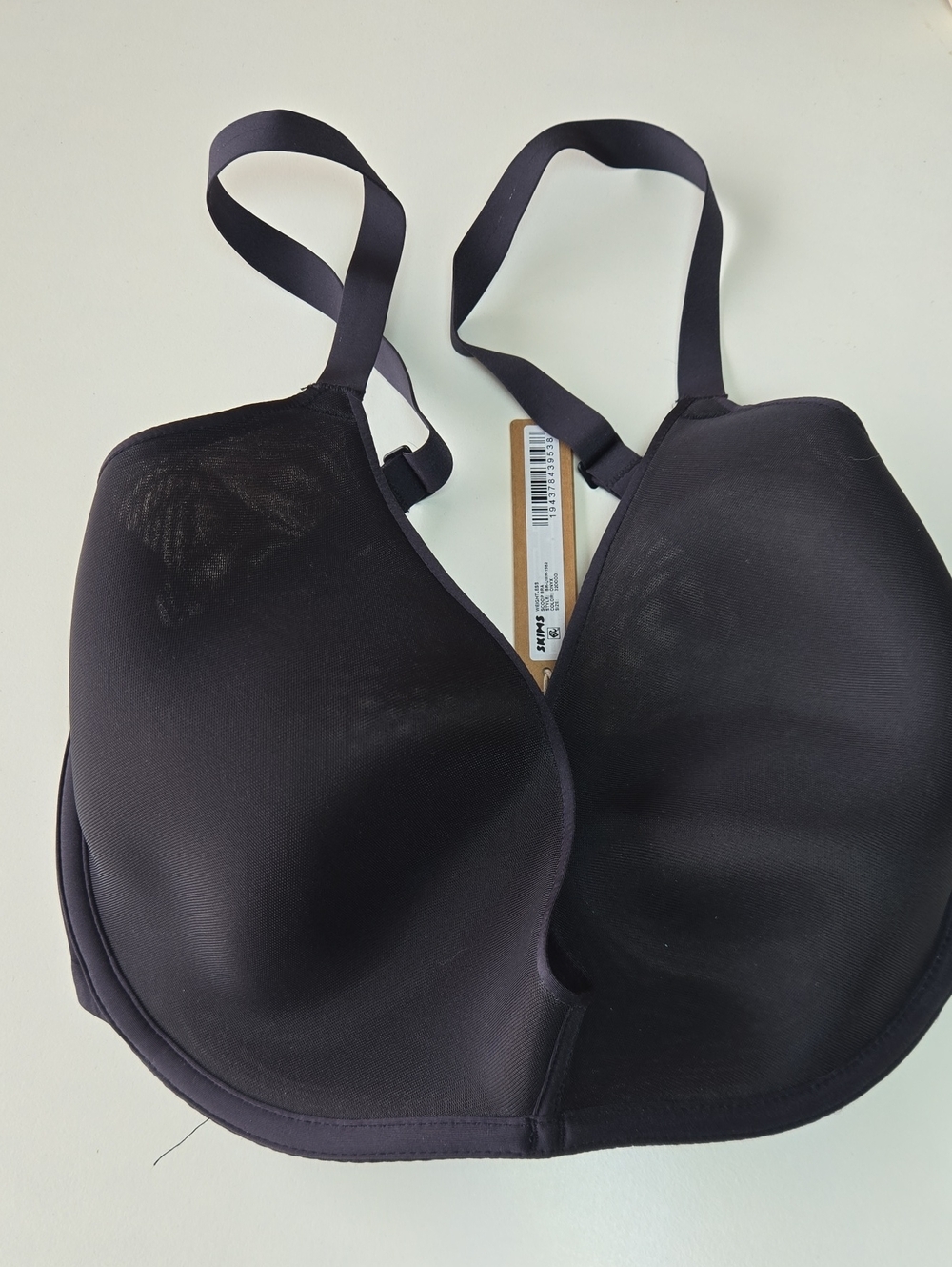 NEW SKIMS Black Seamless Plunge Support Bra